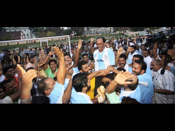 ഇതാണ് നമ്മുടെ ക്യാപ്റ്റന്