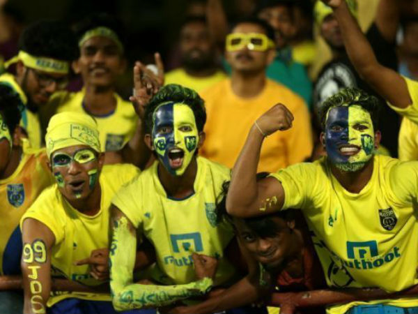 സ്റ്റേഡിയം മഞ്ഞയില് മുങ്ങും