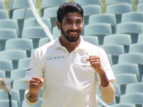 മാര്ഷിന്റെ വിക്കറ്റെടുത്ത് ബുംറ