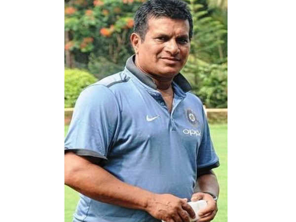 മുന് വനിതാ കോച്ച് തുഷാര്