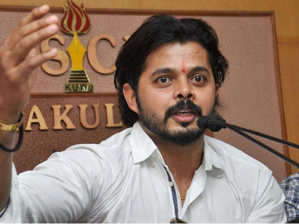 ധോണിക്ക് പിന്നില് രാജ്യമുണ്ട്
