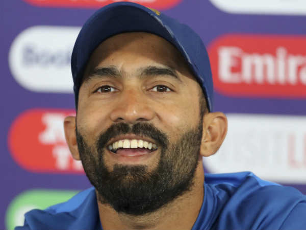 ദിനേഷ് കാര്ത്തിക്