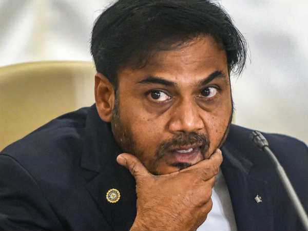 സെലക്ടര്മാരുടെ കൈയില്