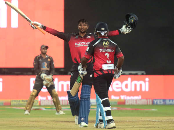 56 പന്തില് 134*, 13 സിക്സറുകള്