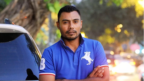 ചിലരോടു അനീതി കാണിക്കുന്നു